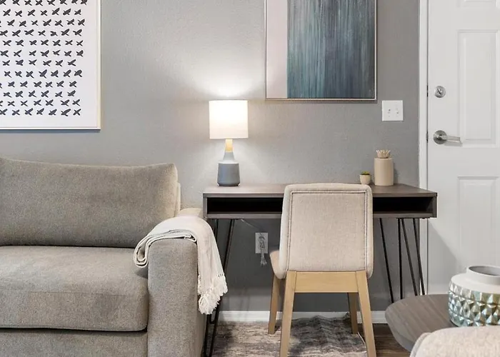 Landing - Modern With Amazing Amenities